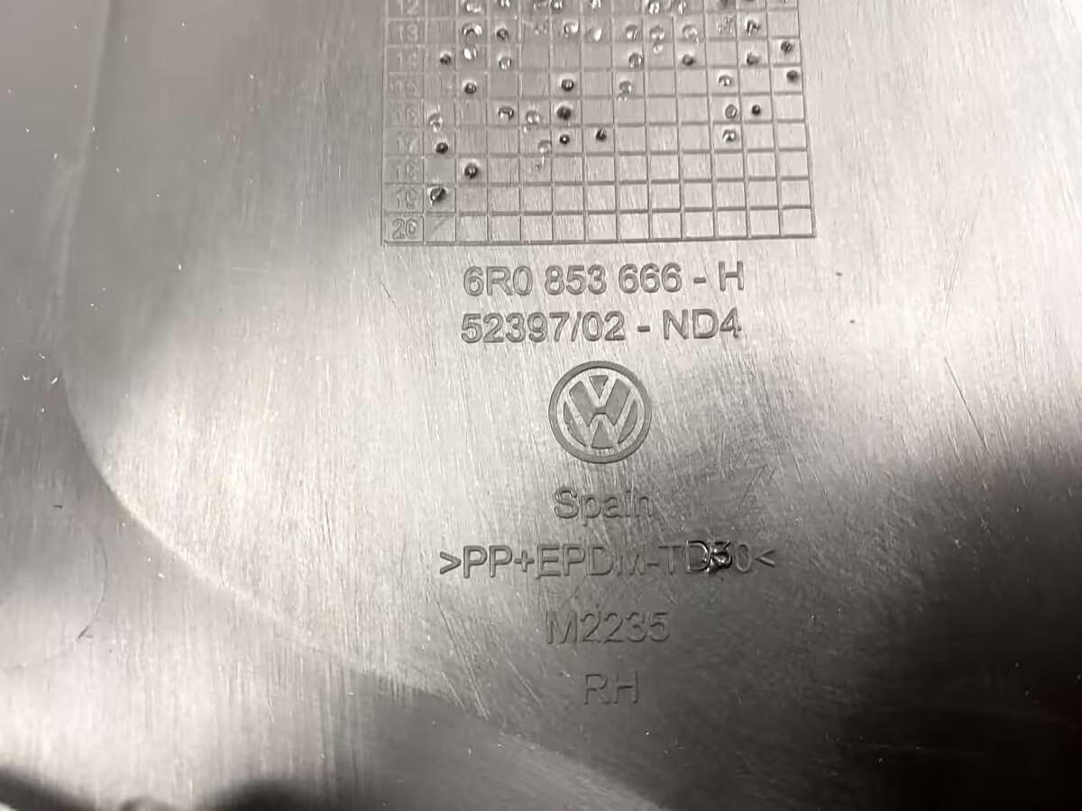 6R0853666H9B9 - Kratka wlotu powietrza; prawa [4/7]