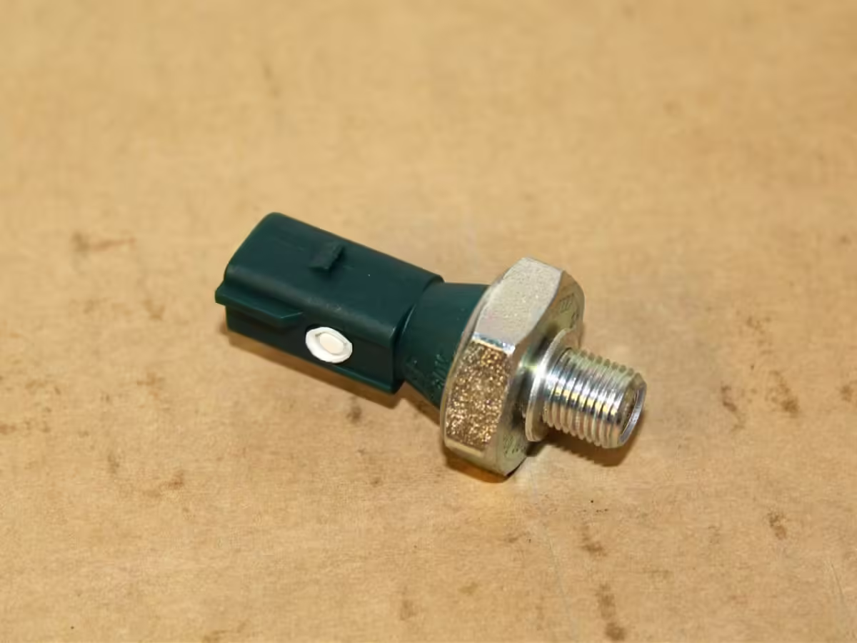 03C919081 - Oil pressure switch; 0,3-0,6 BAR [5/8]