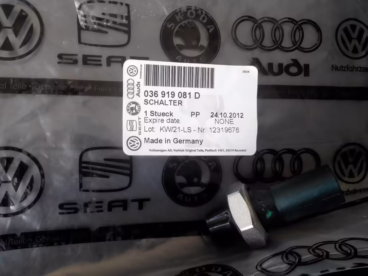 036919081D - Oil pressure switch; 0,3-0,6 BAR [5/17]