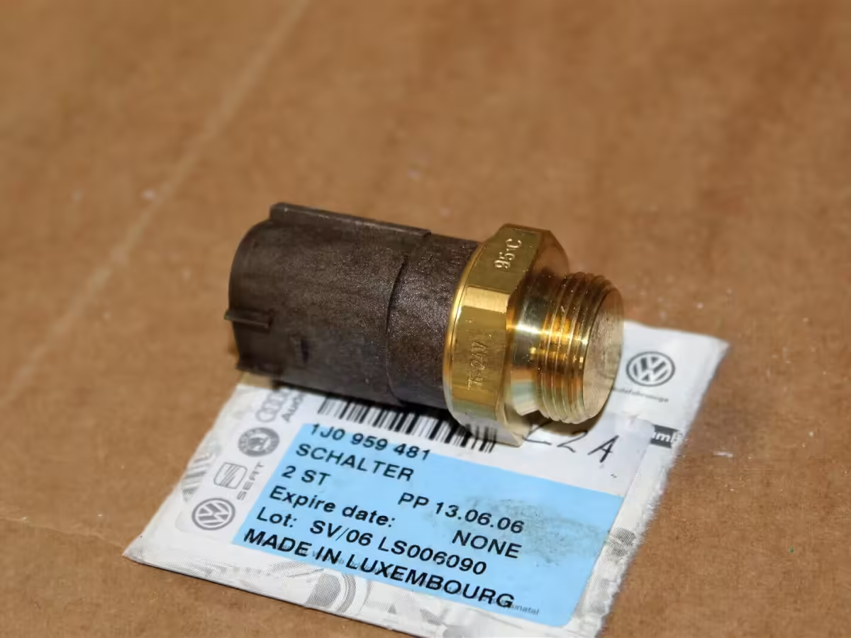 1J0959481 - Thermal switch [5/7]
