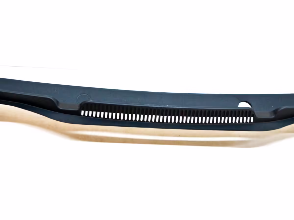 6R1819415C - Water deflector [12/17]