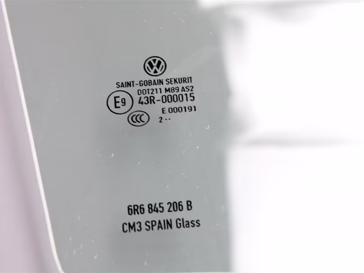 6R6845206B - Rear door window; 4D, right [3/8]