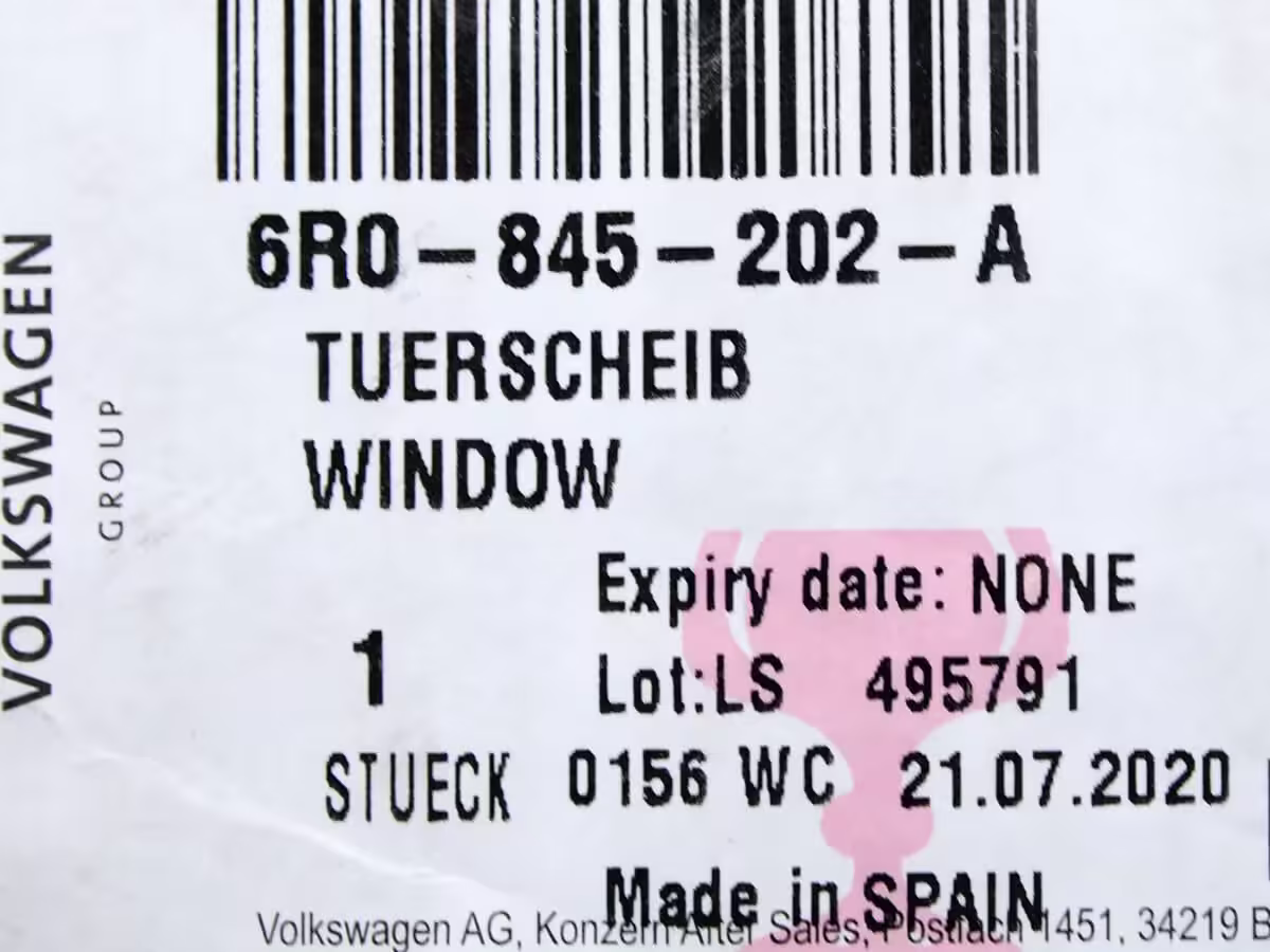 6R0845202A - Front door window; 4D, right [3/6]