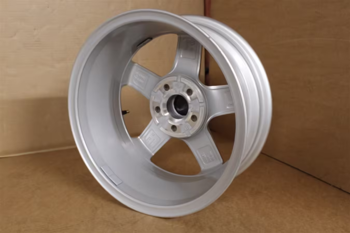 6R0073645F8Z8 - Koło zimowe 15"; Aspen + Pirelli [14/15]