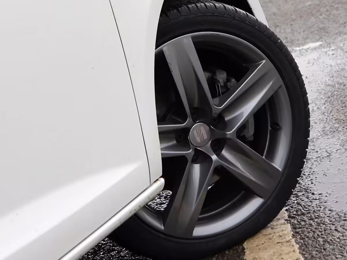 6J0601025JCK7 - Alloy wheel 17"; 'Sira' [5/30]