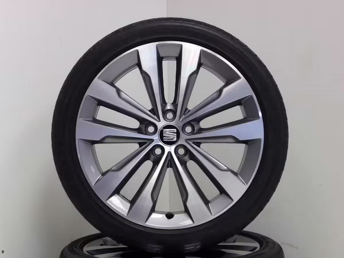 6P0601025CZH9 - Felga aluminiowa 17"; „Dynamic Machined” [8/11]