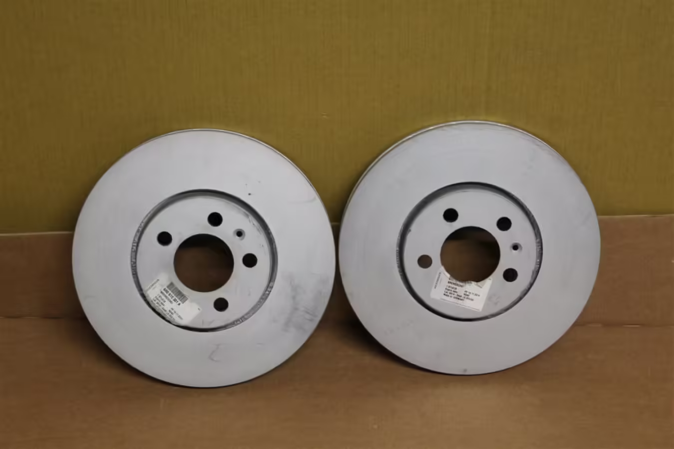 6R0615301D - Front brake disc ⌀288mm; vented [1/10]