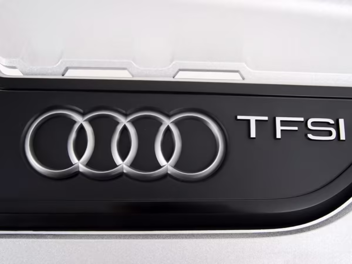 06F103925J - Osłona silnika; 2.0 TSI, Audi A1 [12/17]
