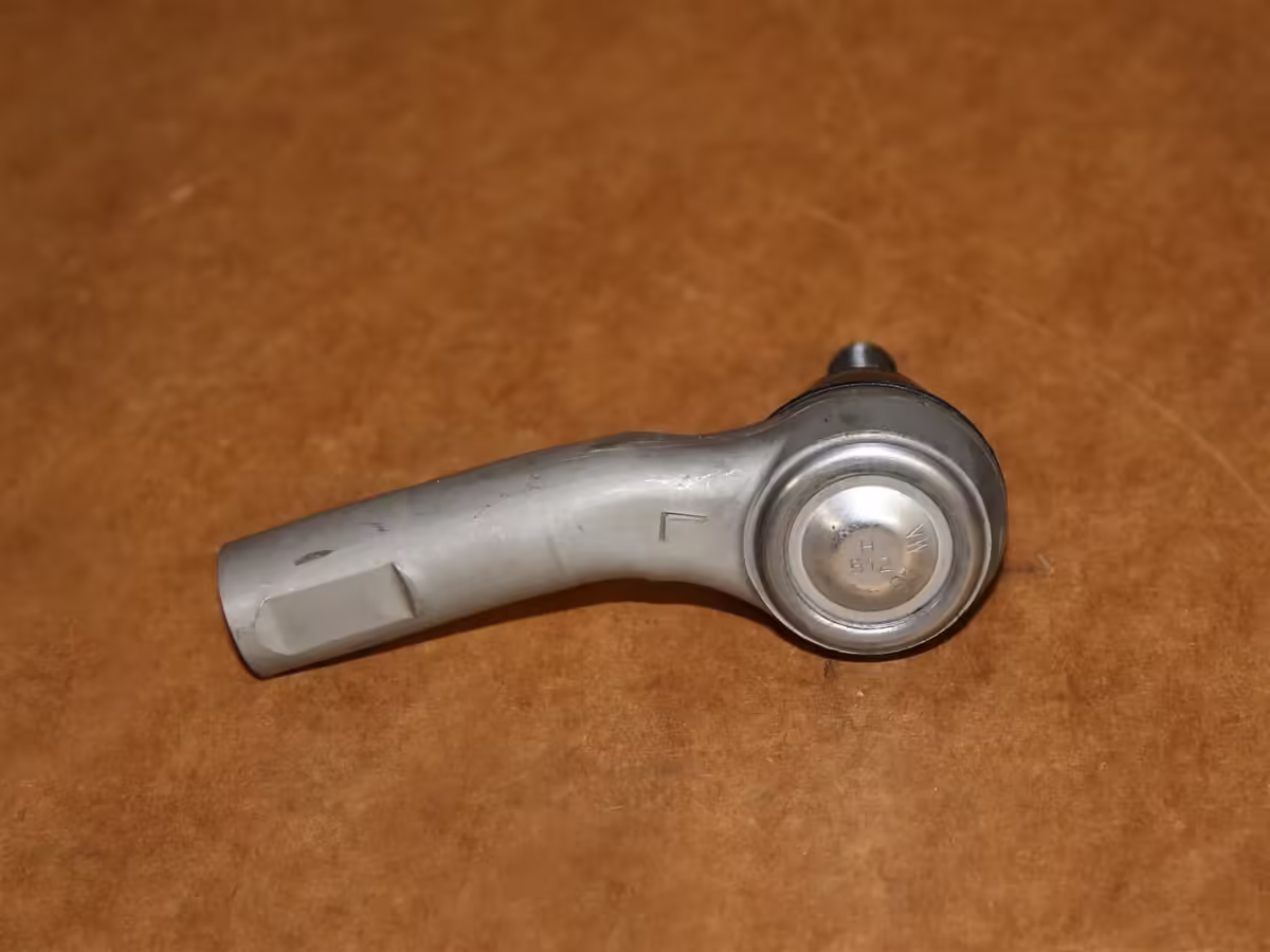 6RD423811B - Gelenkkopf; links [6/14]