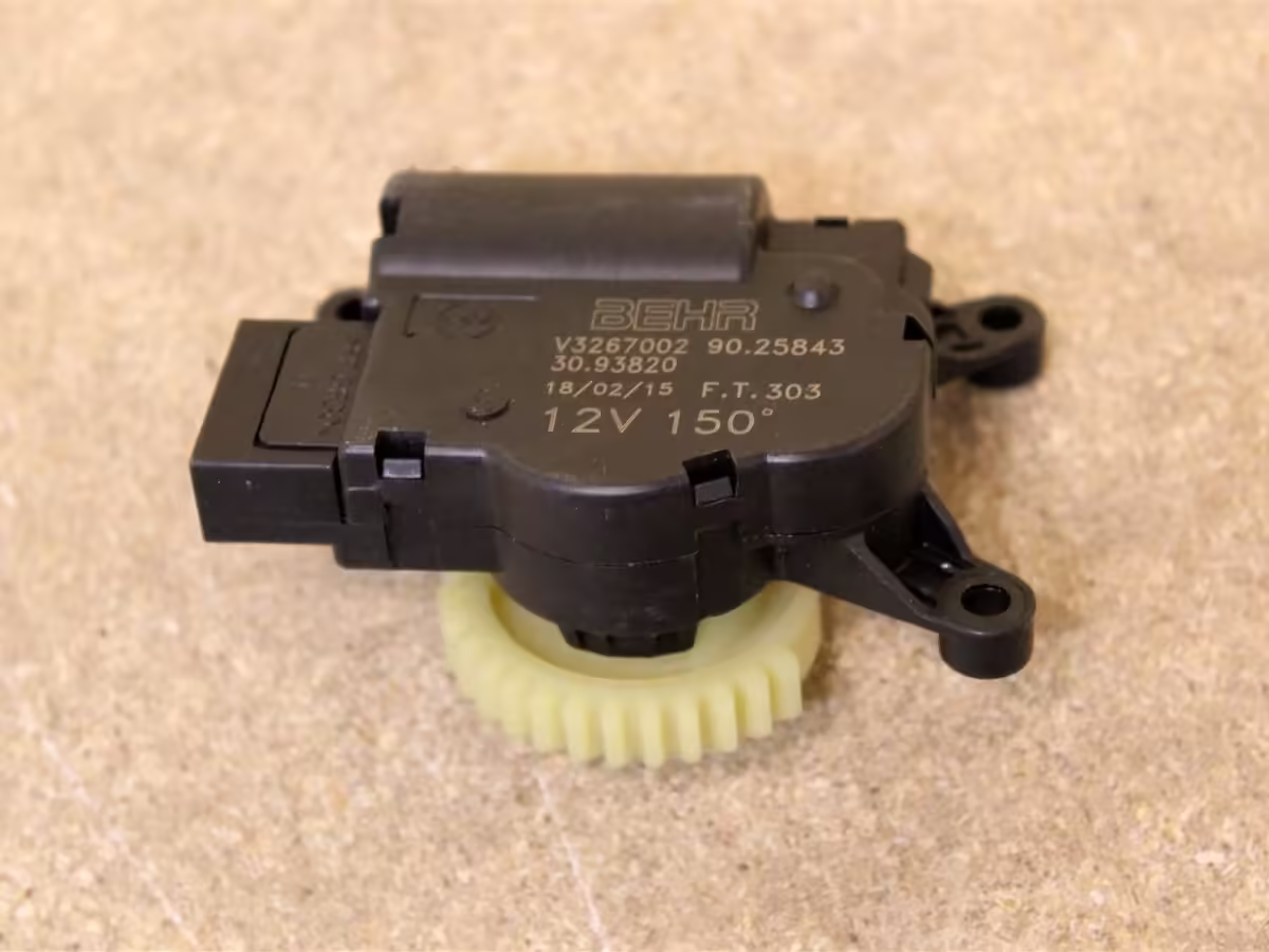 6R0907511D - Serwomotor; V107 [9/14]