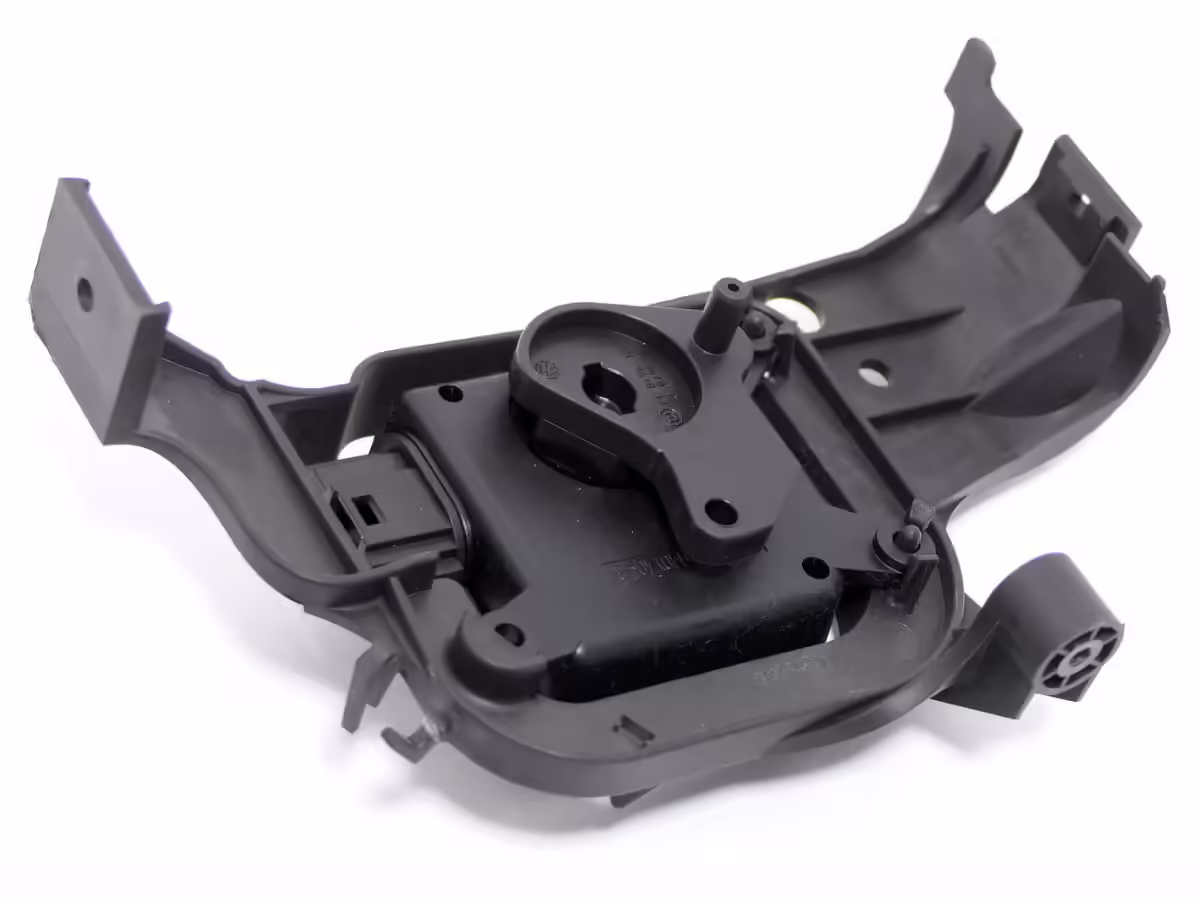 8Z1819453B - Silnik nastawczy; możliwości zamkniętego obiegu powietrza [4/33]