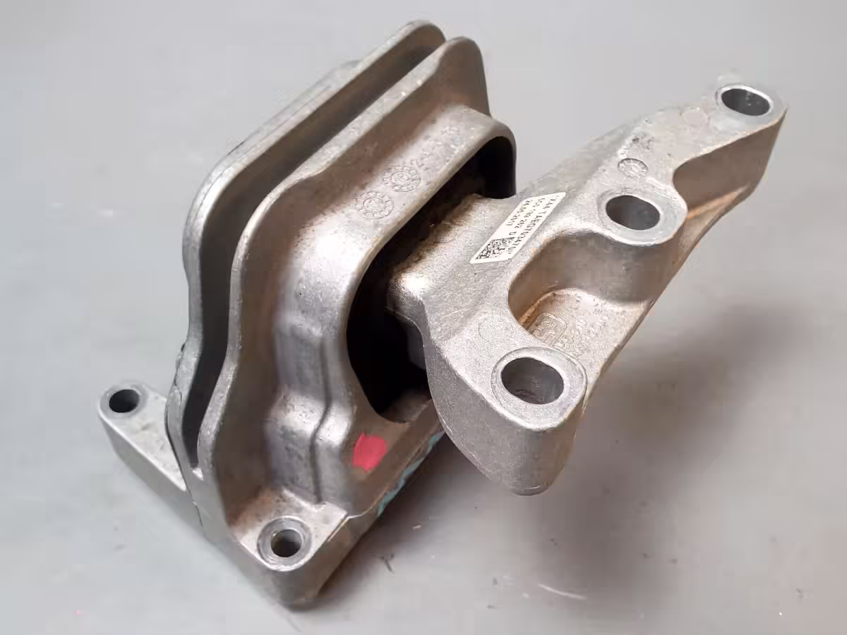 6C0199262D - Motorenbett; 1.8 TSI, 2.0 TSI [1/18]