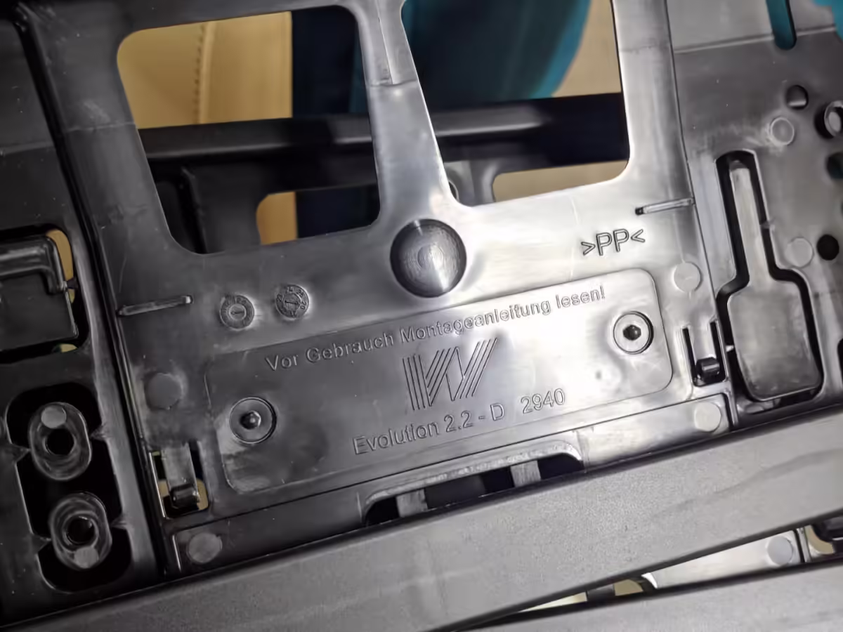 000071801BC - Rahmen für das Nummernschild [17/25]