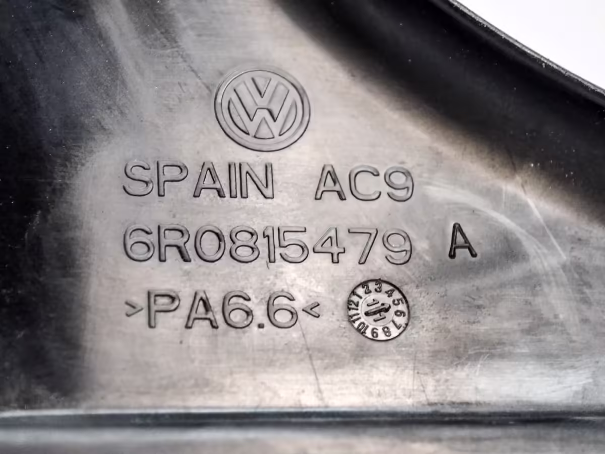 6R0815479A - Luftansaugung [6/13]