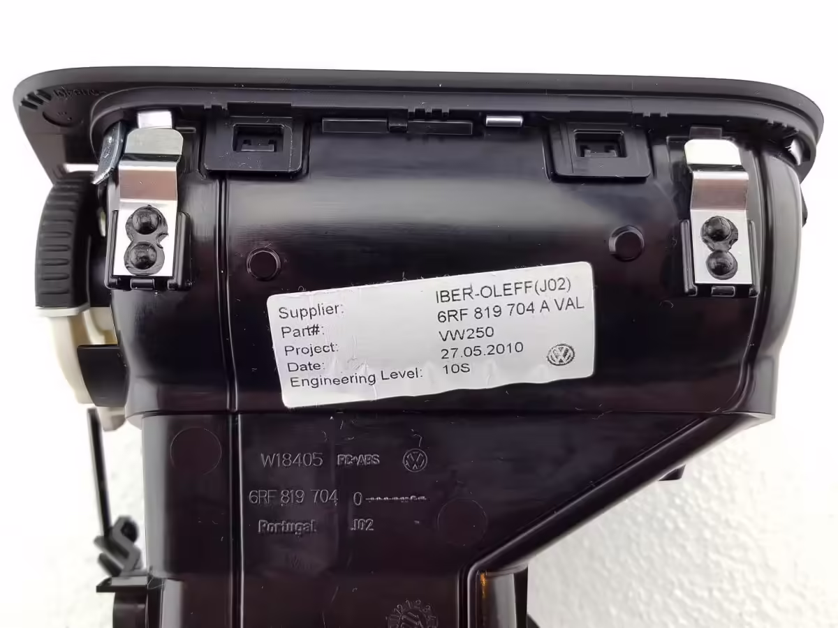 6RF819704CVAL - Right air vent [3/10]