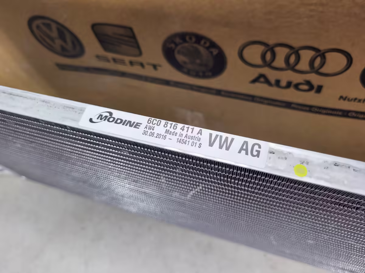 6C0816411A - A/C condenser with dryer [4/7]