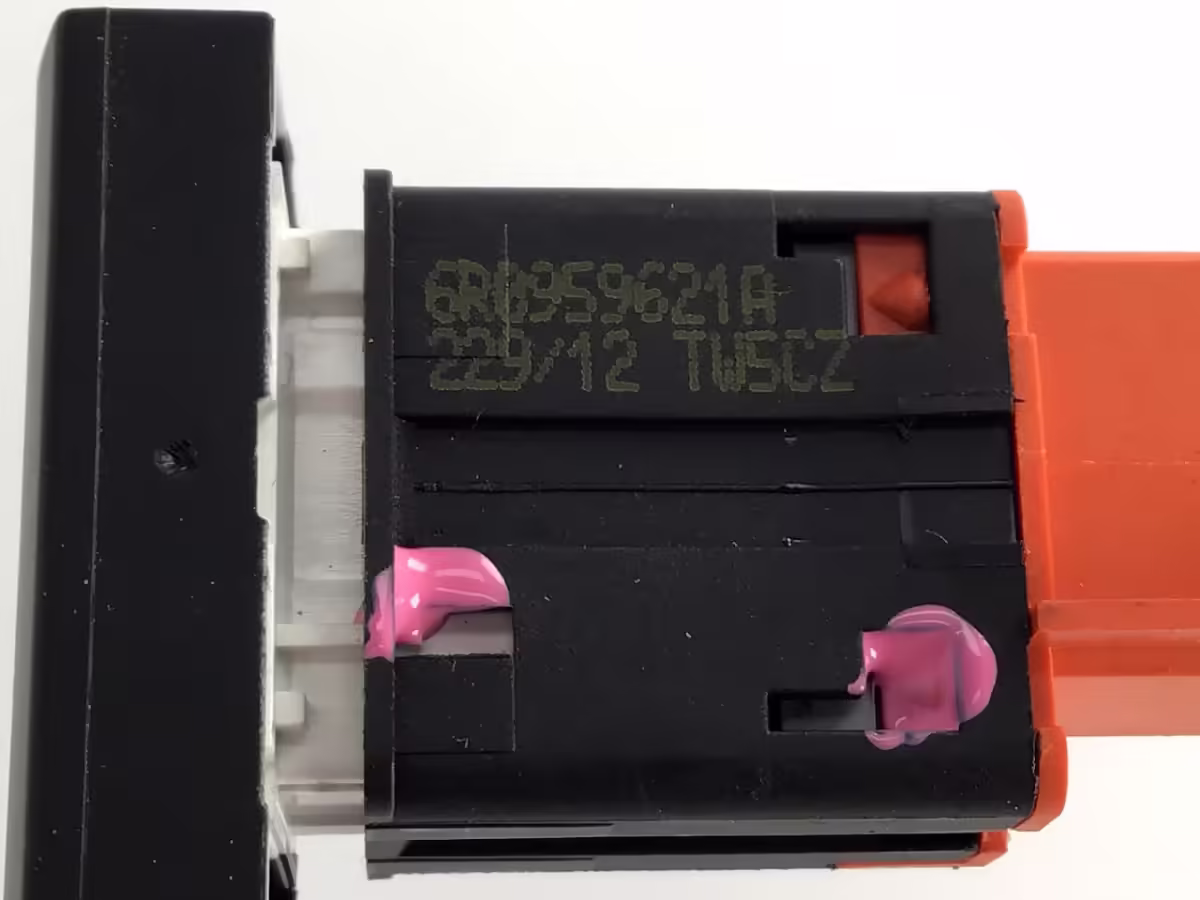 6R0959621A - Button for heated rear window [13/14]