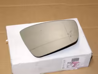 Mirror glass V1; RHD, right