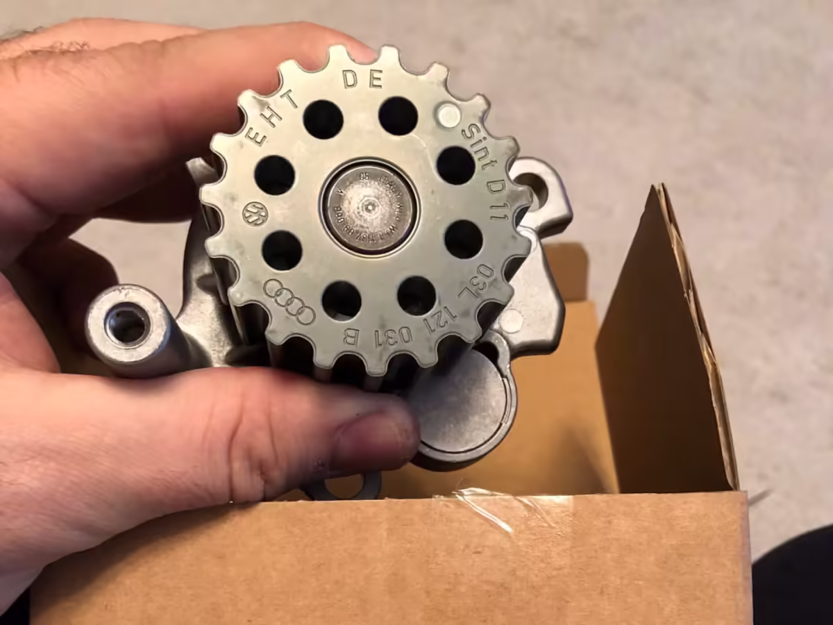 03L121011P - Coolant pump; with sealing ring [17/47]