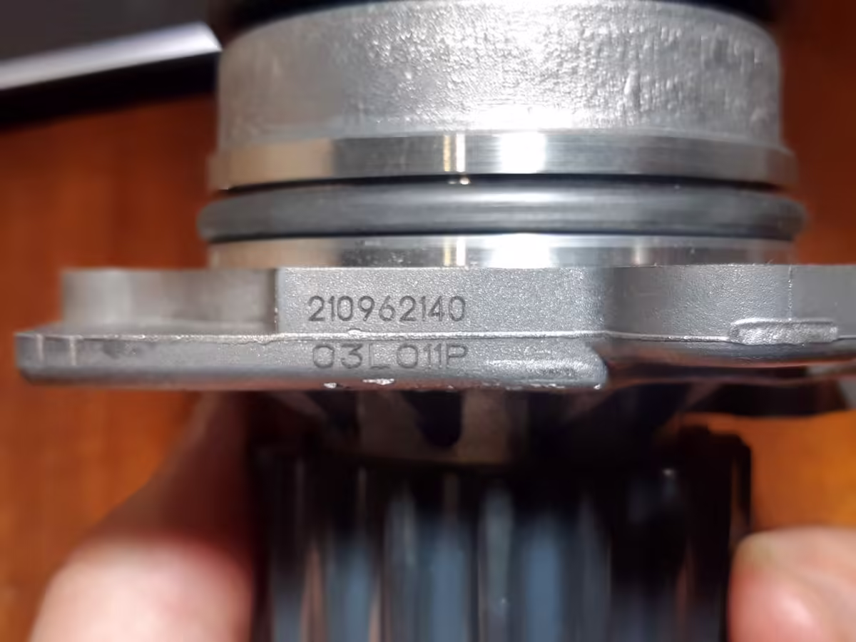 03L121011P - Coolant pump; with sealing ring [24/47]