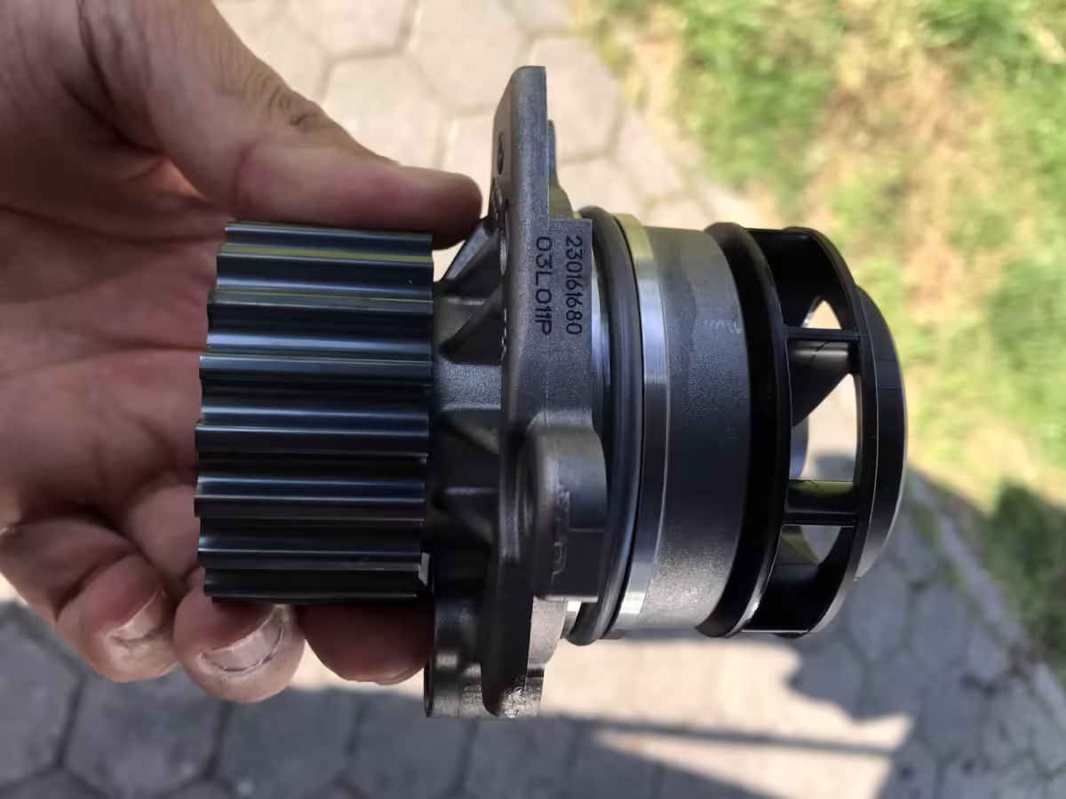 03L121011P - Coolant pump; with sealing ring [33/47]