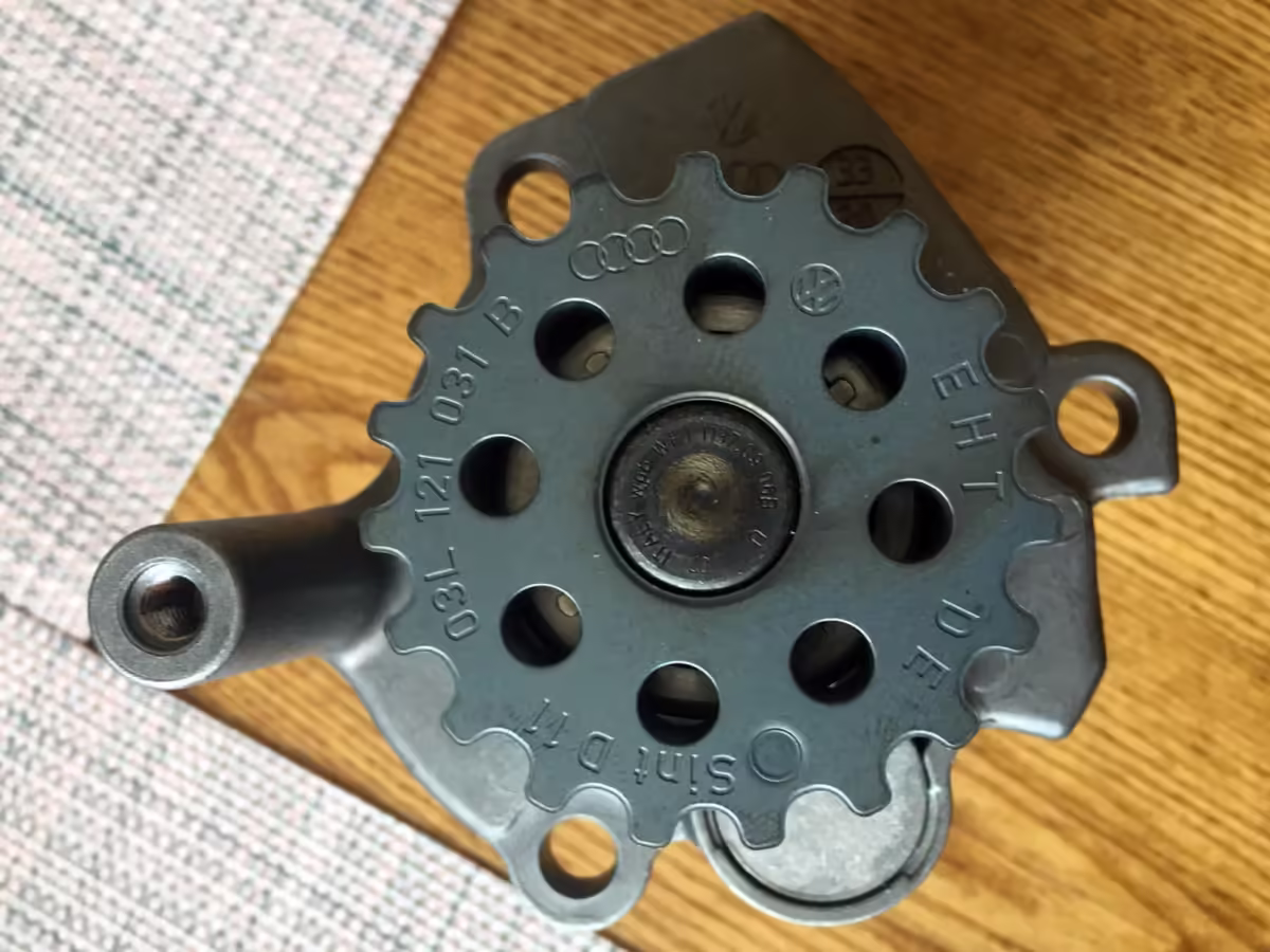 03L121011P - Coolant pump; with sealing ring [38/47]