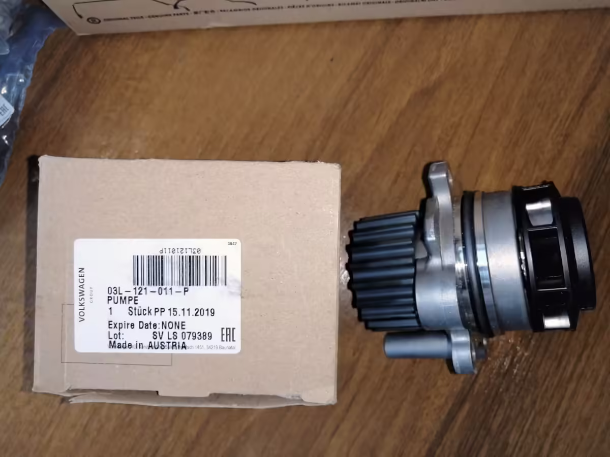 03L121011P - Coolant pump; with sealing ring [40/47]