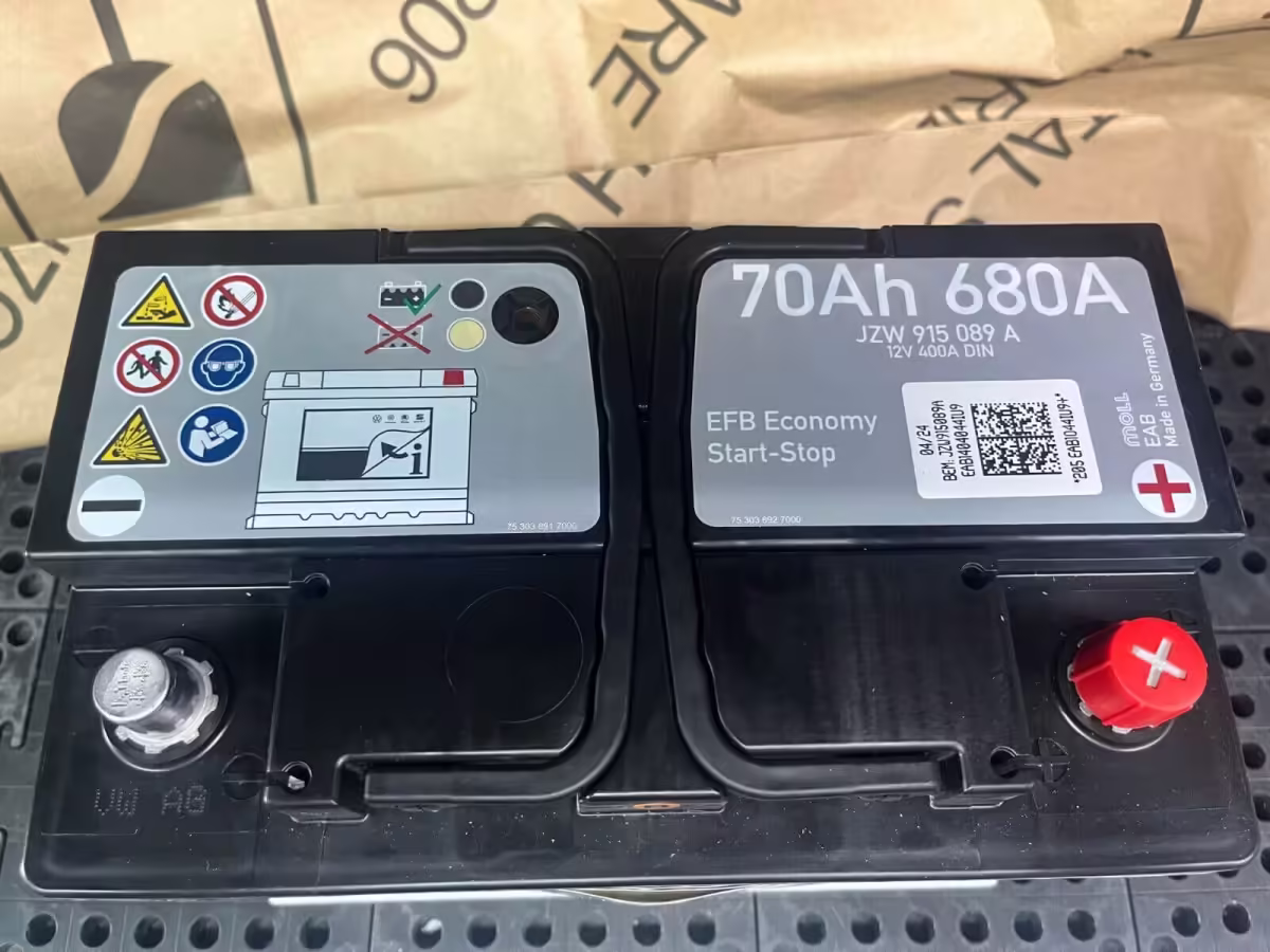 JZW915089A - Akumulator; 70AH/400A EFB [5/11]