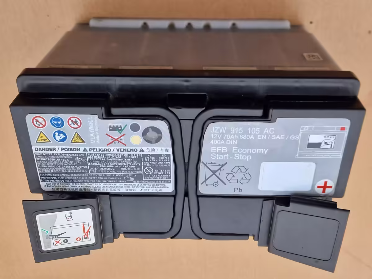 JZW915089A - Akumulator; 70AH/400A EFB [8/11]