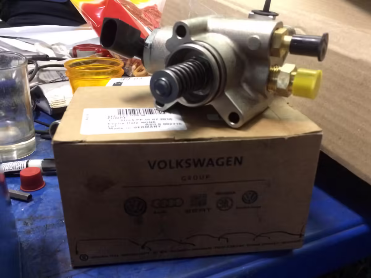 06F127025M - Kraftstoffpumpe; Hochdruck [8/18]