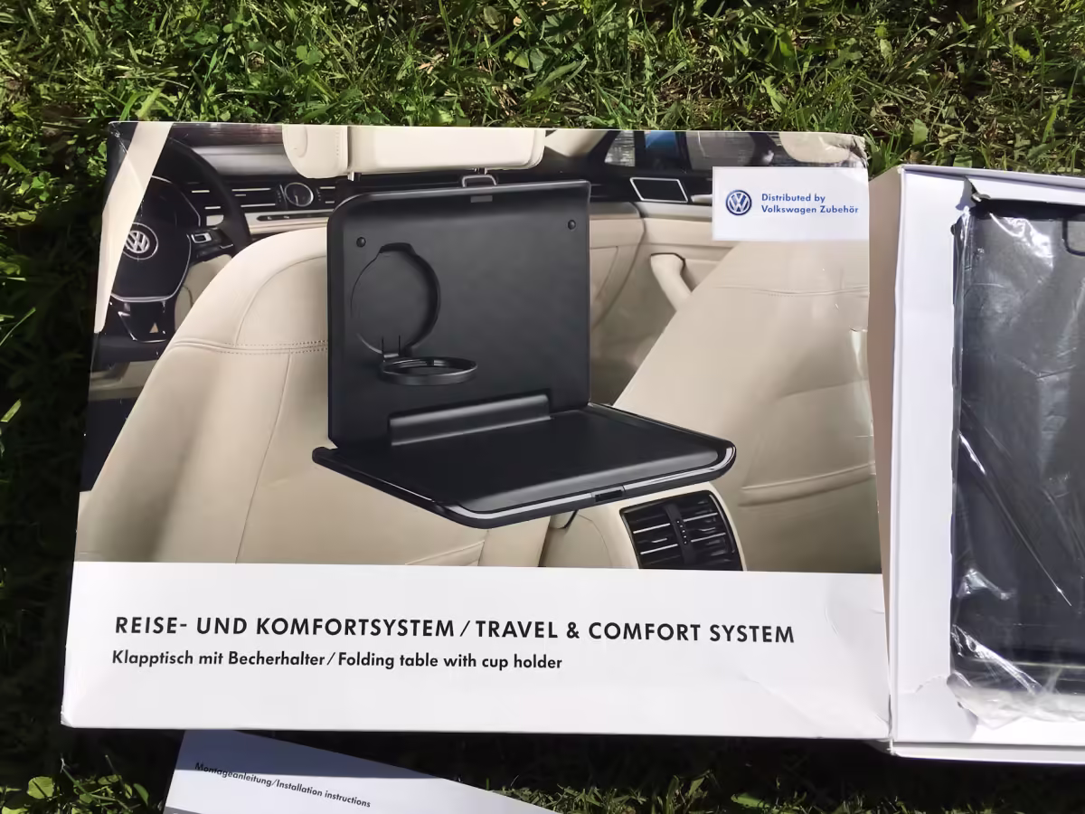 000061124 - Składany stolik [8/8]