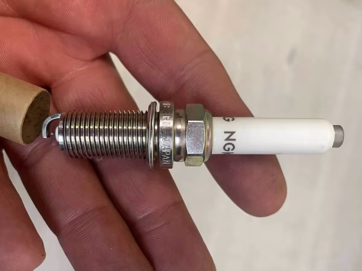 06K905601B - Spark plug [6/11]