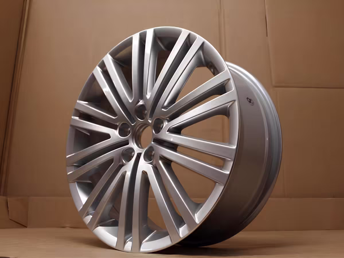 6R0601025AD88Z - Alloy wheel 17"; 'Montani' [16/17]