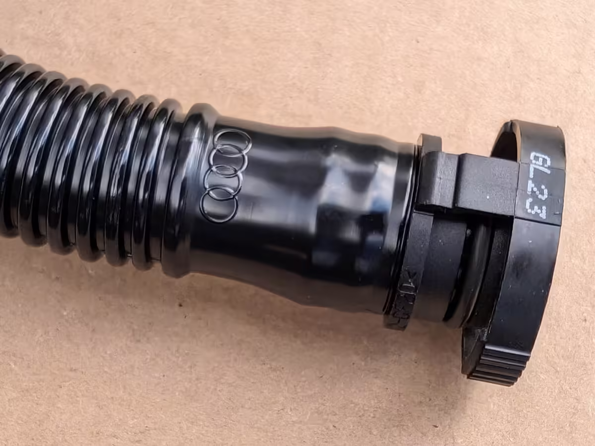 06F103235 - Vent hose [13/19]
