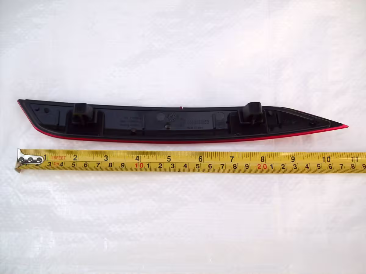 6C0945105B - Reflektor; V3 links [7/18]