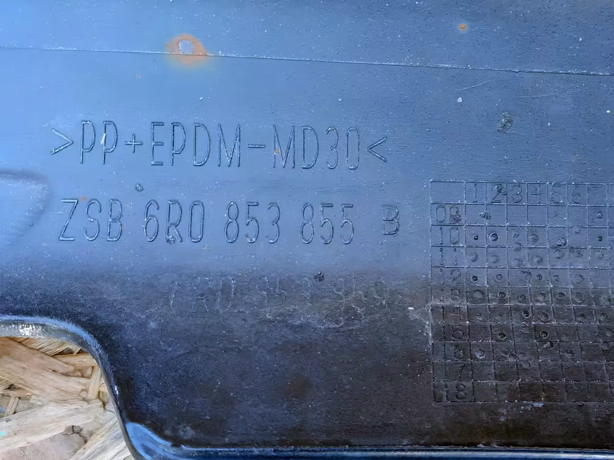 6R0853855BGRU - Side member trim; BlueGT, Bluemotion, R-Line [10/12]
