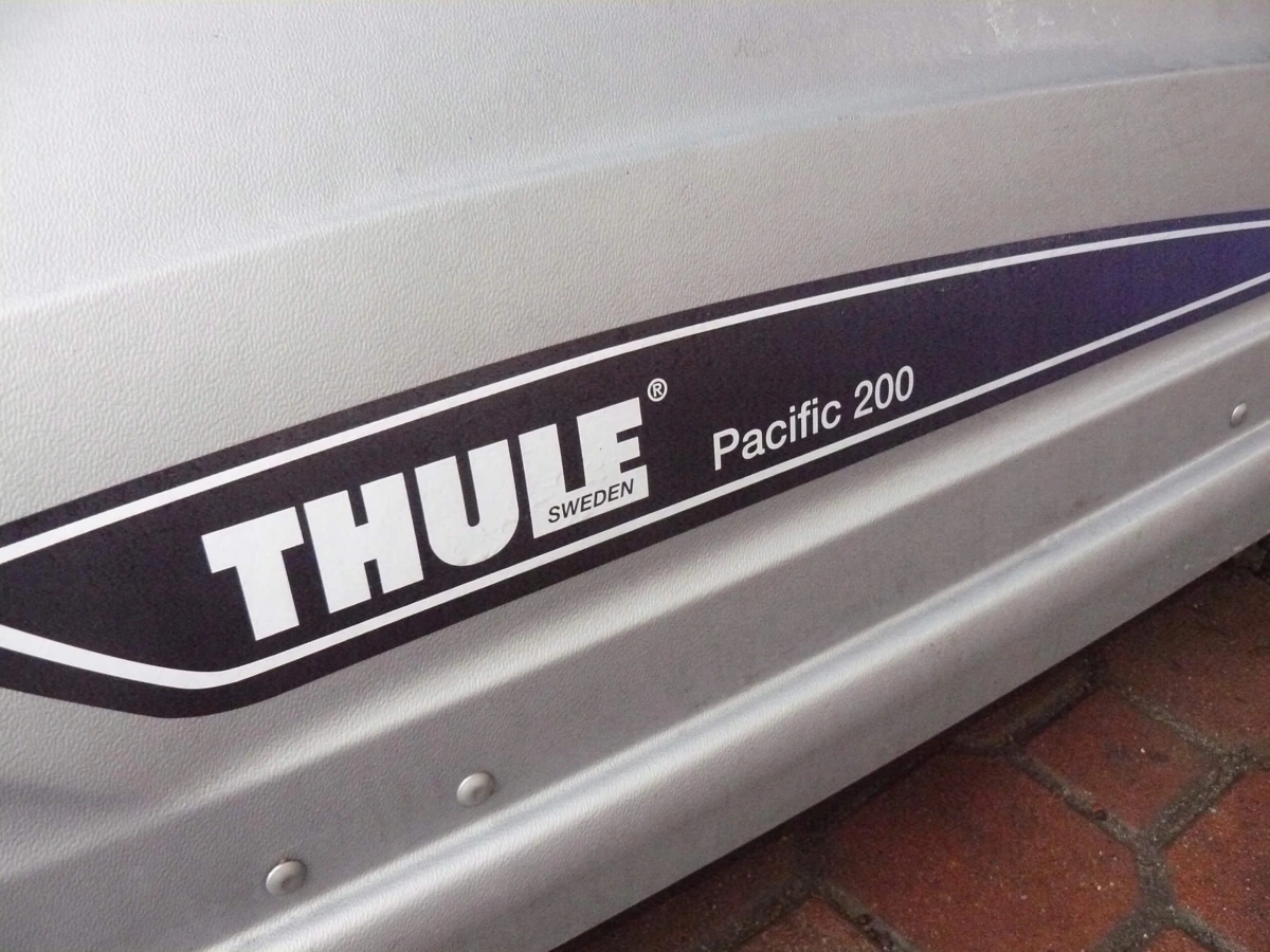 Roof Box Thule Pacific 200 460 l 000071200J
