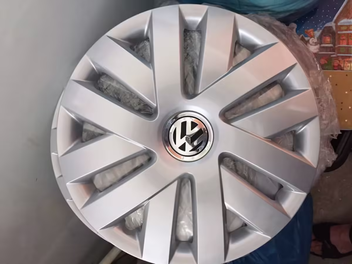 6R0601147CWPU - Kołpak 15"; diamond silver/high chrome [3/7]