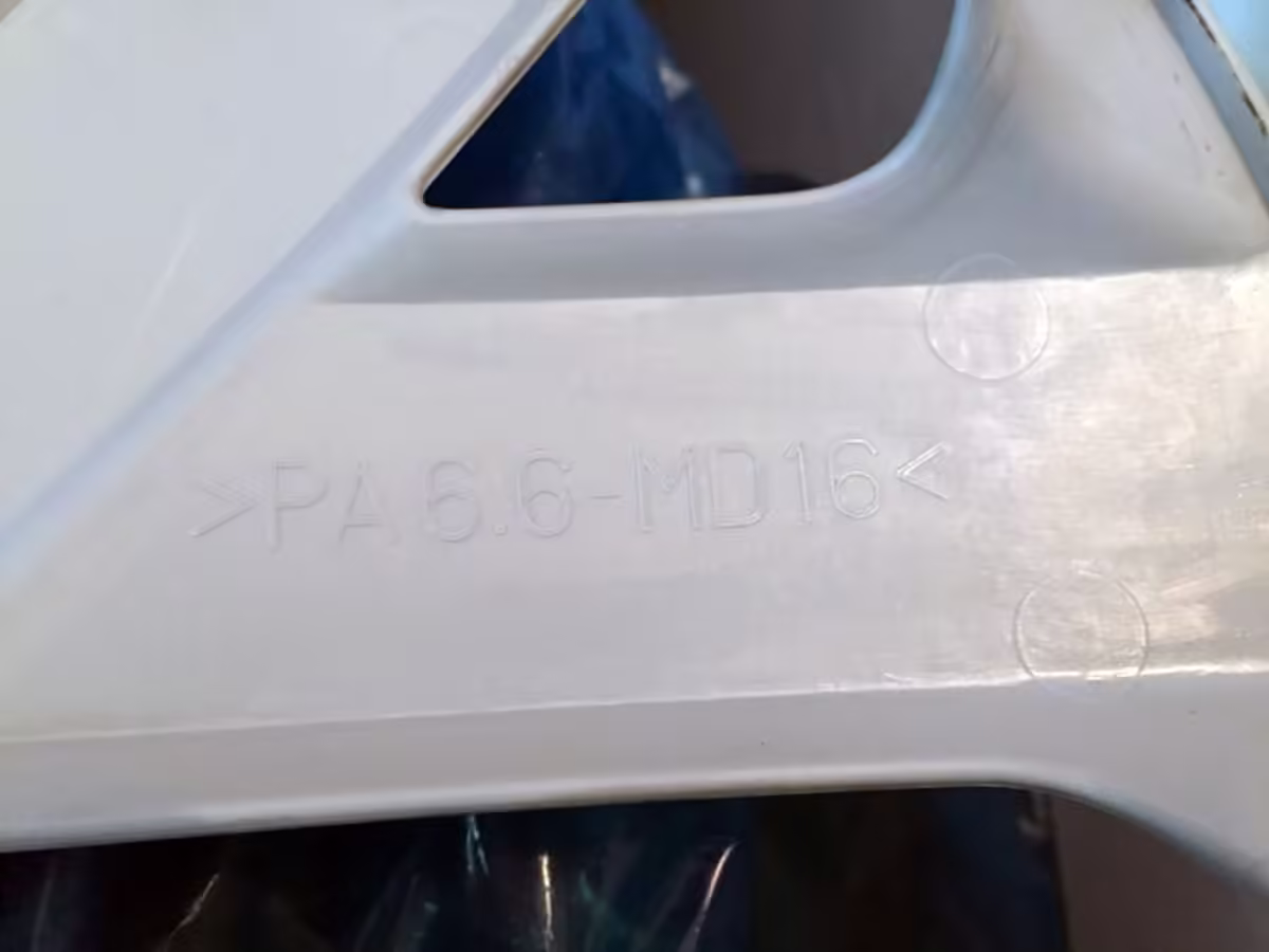 6R0601147CWPU - Kołpak 15"; diamond silver/high chrome [6/7]