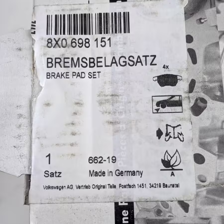 8X0698151 - Zestaw klocków hamulcowych; przód ⌀310mm [9/17]