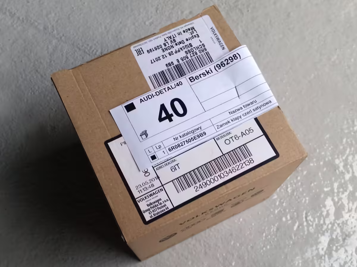 6R0827505E9B9 - Klappenverschluss; schwarz satiniert [14/21]