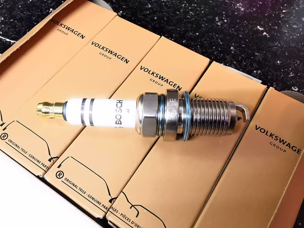 06H905611 - Spark plug 'longlife'; 2.0 TSI [3/9]
