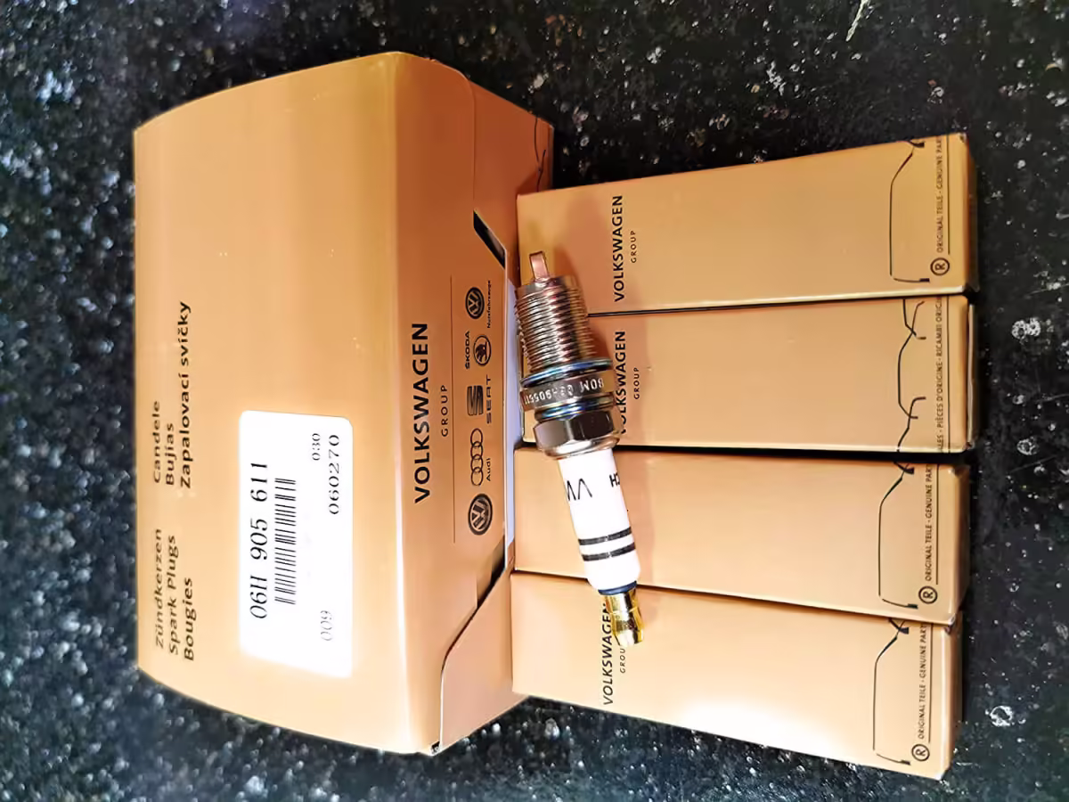 06H905611 - Spark plug 'longlife'; 2.0 TSI [4/9]