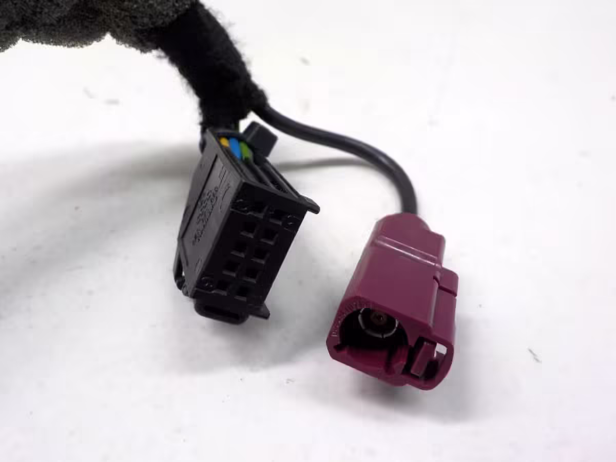 6R1035716 - Mocowanie telefonu komórkowego; LHD [12/24]