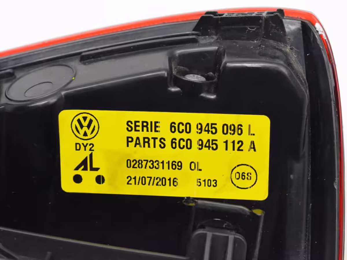 6C0945096L - Tail light; V2, right RHD [9/12]