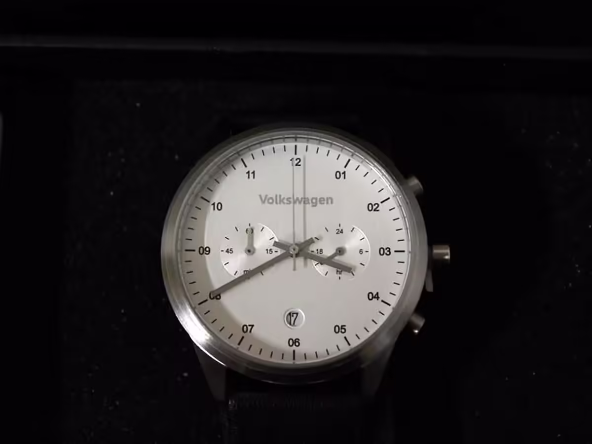 33D050800B - Chronograph watch [6/11]