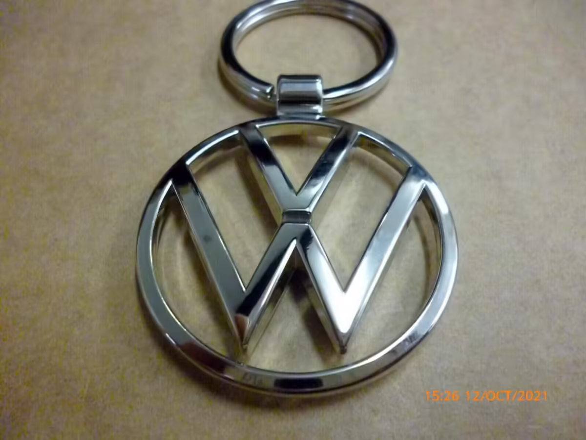 000087010BN - Brelok do kluczy nowe logo VW; metal, srebrny [3/15]