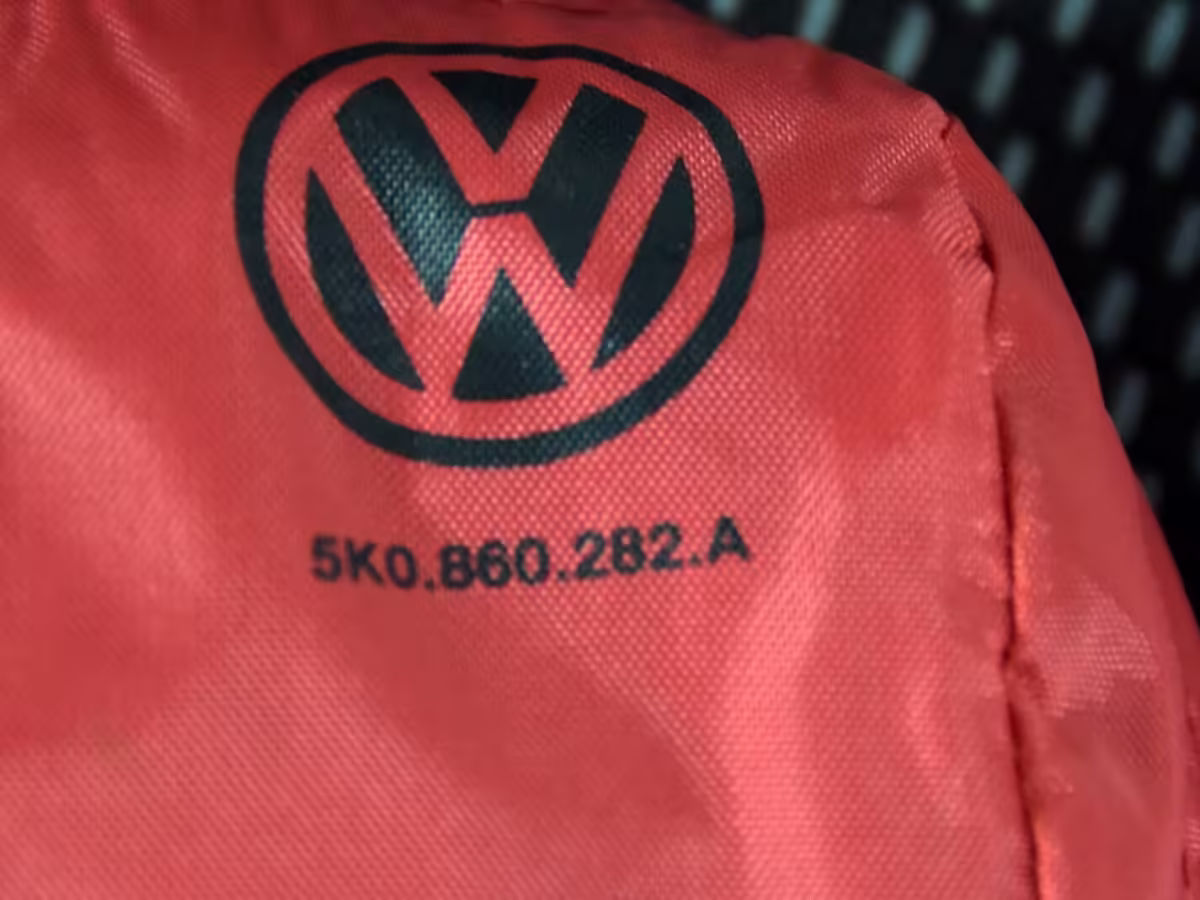 5K0860282A - Erste-Hilfe-Kasten; rot [8/9]