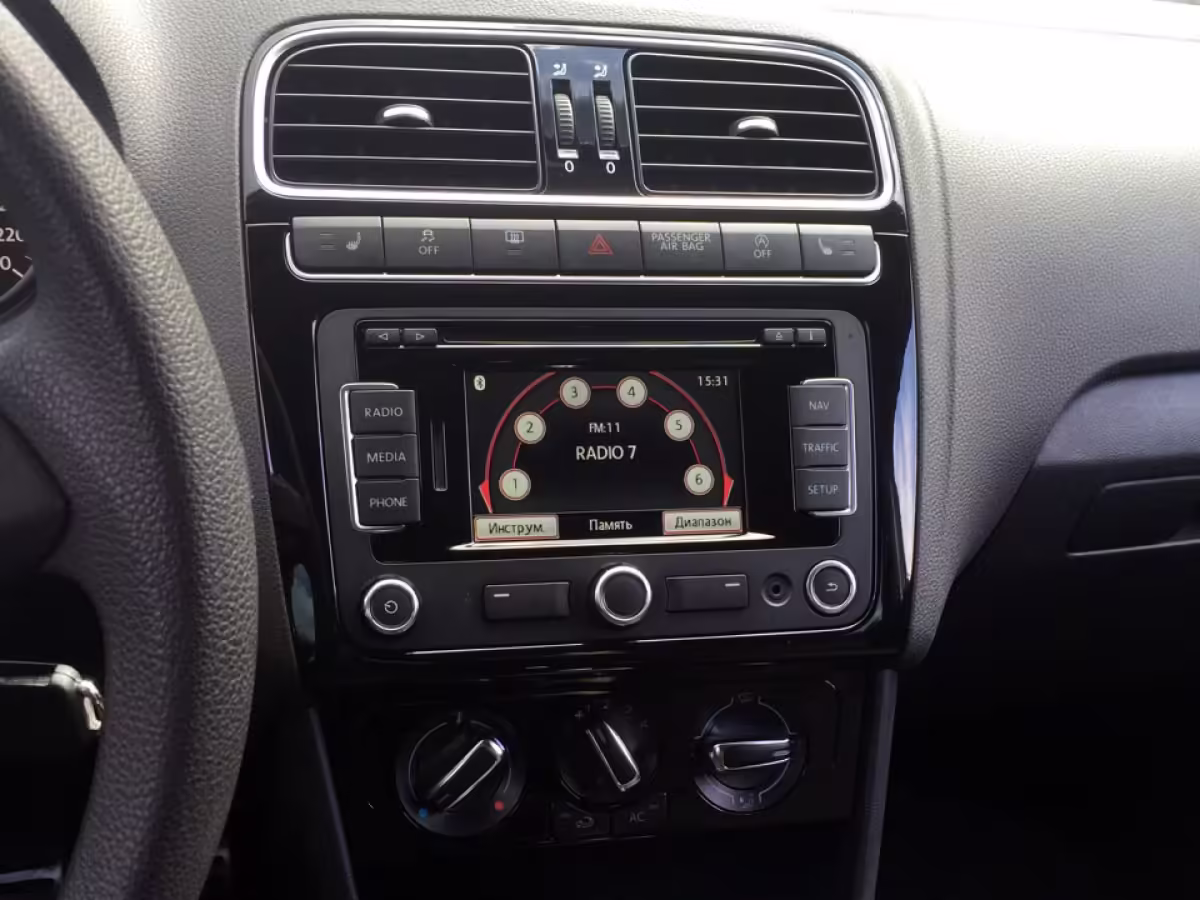 6R1819039D041 - Trim for fresh air and heater controls; black-glossy [9/9]