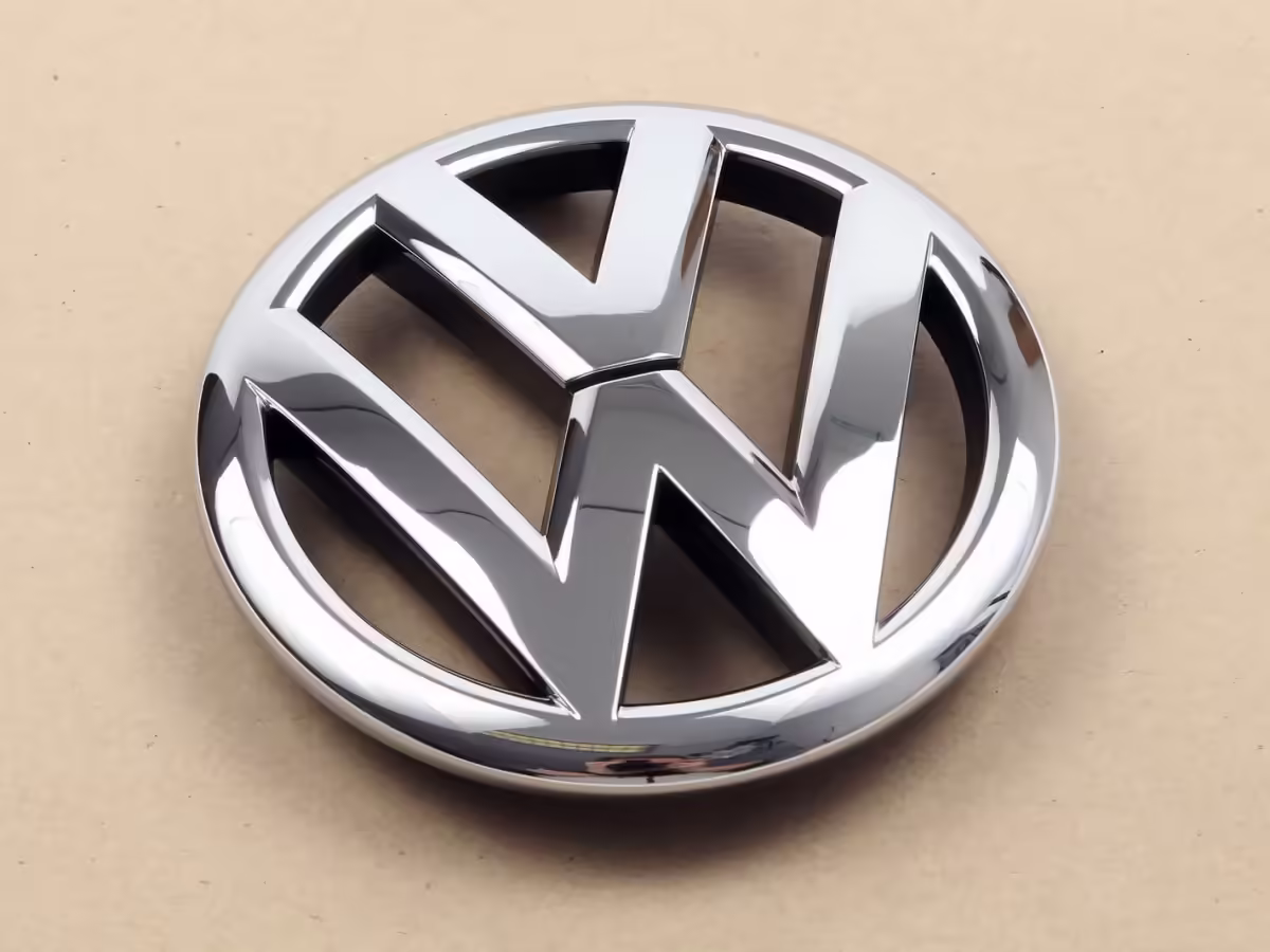 6R0853600AULM - VW-Plakette; vorne [1/11]